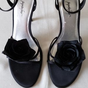 Jacqueline Ferrar Odette Dress Sandal in Black.
